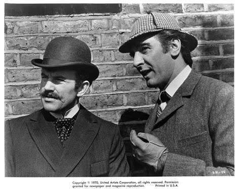 Nuori Sherlock Holmes – 1970-luvun Britannian rikosdraaman tunnelmallinen paluu menneisyyteen!